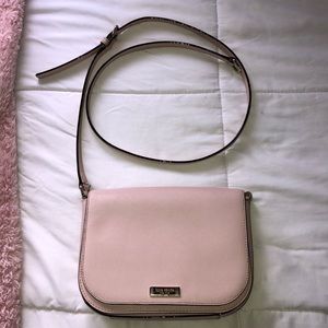 Pink Kate Spade purse *BROKEN*